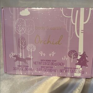 Body & Earth Orchid Bath Gift Set - Purple